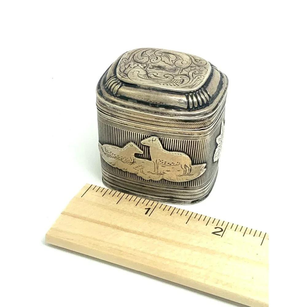 N/A dutch box